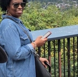 Meet your Posher, Renita